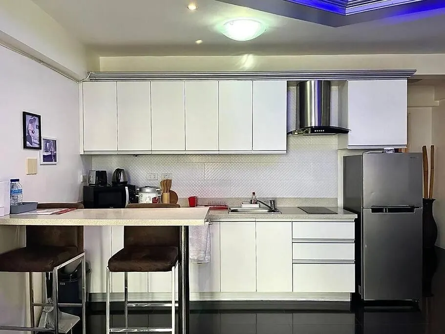 Apartment Kandi Luxury 1Br, Housekeeping & Netflix! Angeles Philippines